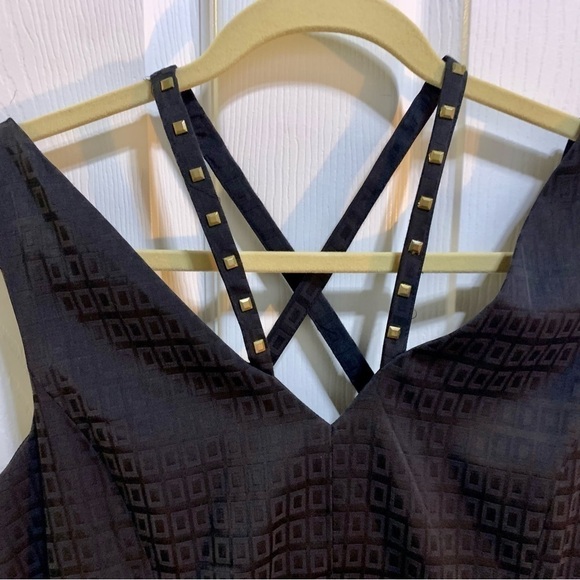 NWT❤️Dylan and Rose Black Geo CrossStrap Dress-M - Picture 10 of 10